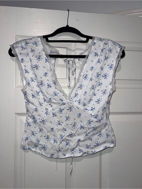 NWT Backless Floral Lace-Trim V-Neck Top